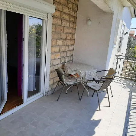 Sarko Apartment *